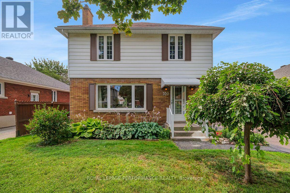 550 Wolffdale Crescent Property Photo 1