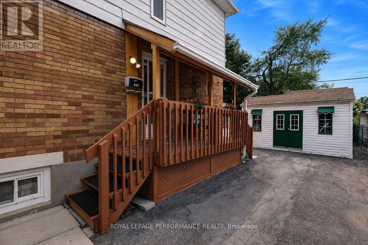 550 Wolffdale Crescent Property Photo 31