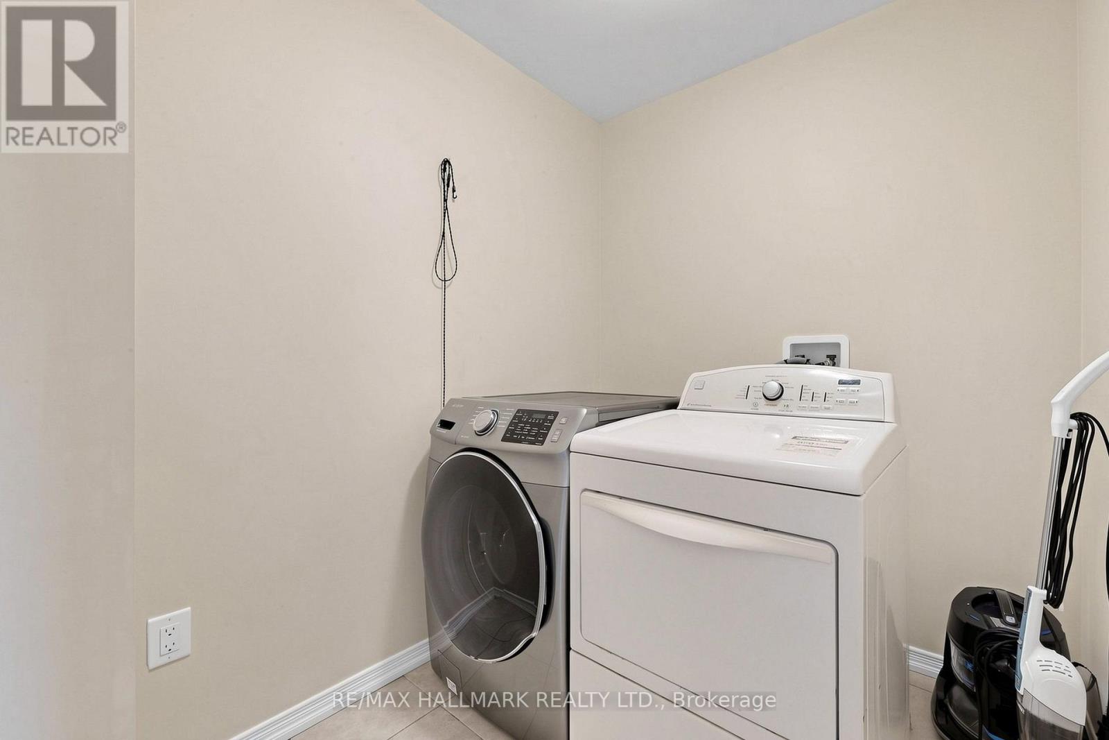 72 Munro Circle Property Photo 25