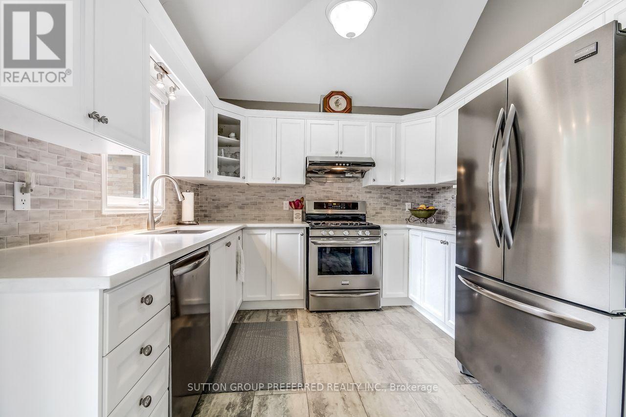 857 Silversmith Street Property Photo 8