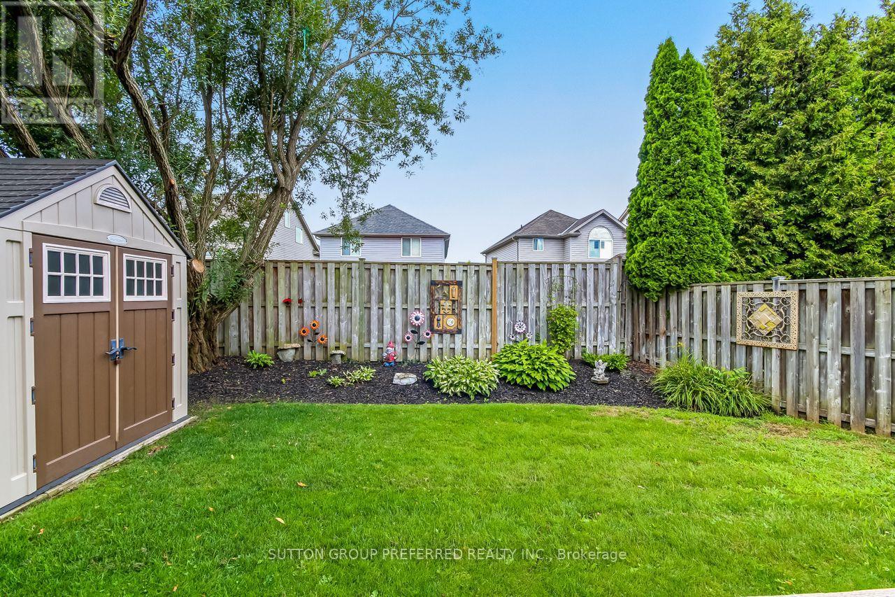 857 Silversmith Street Property Photo 25