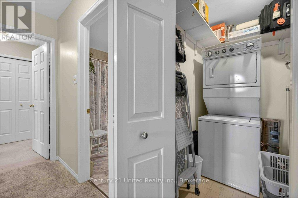 303 - 2181 Walker Avenue Property Photo 22