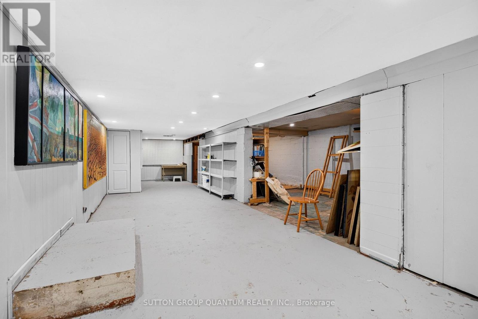 689 Barton Street E Property Photo 19