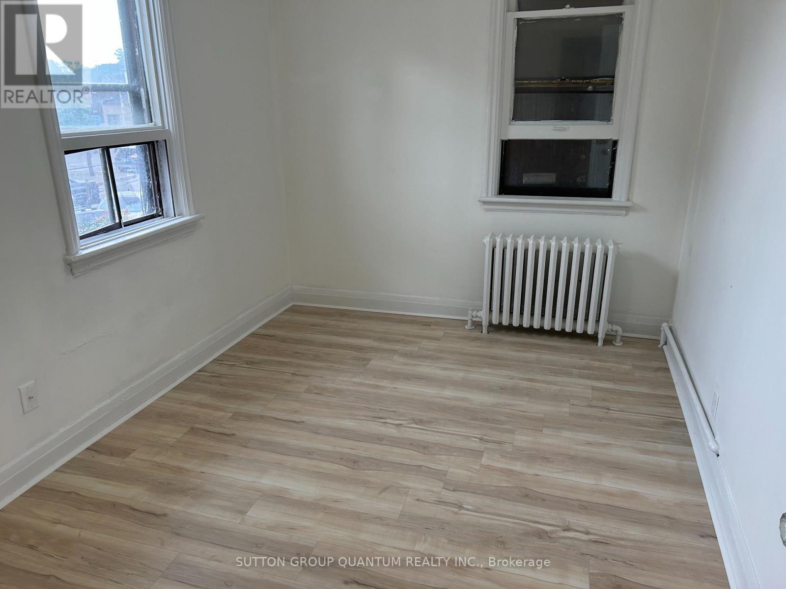 689 Barton Street E Property Photo 29