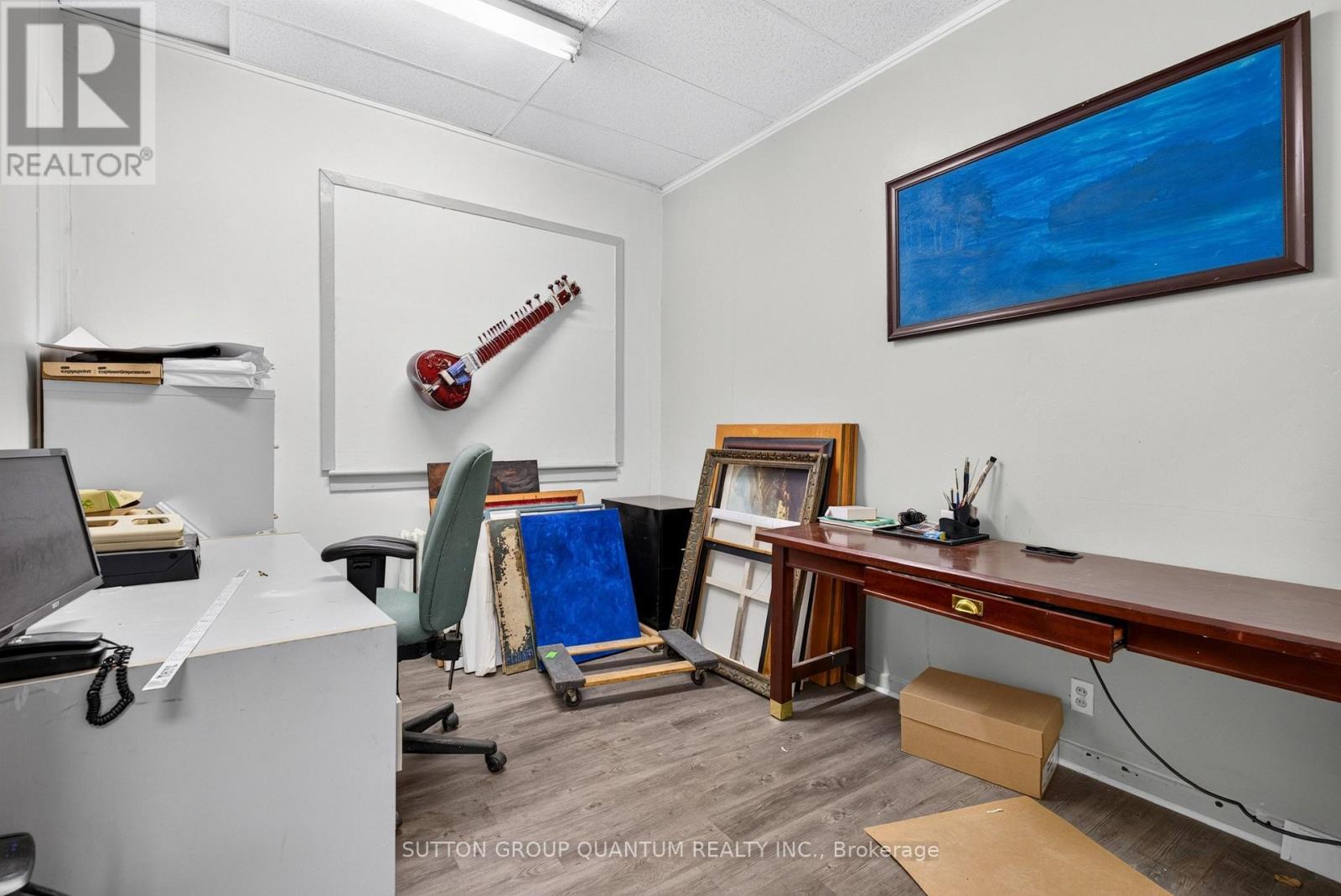 689 Barton Street E Property Photo 37