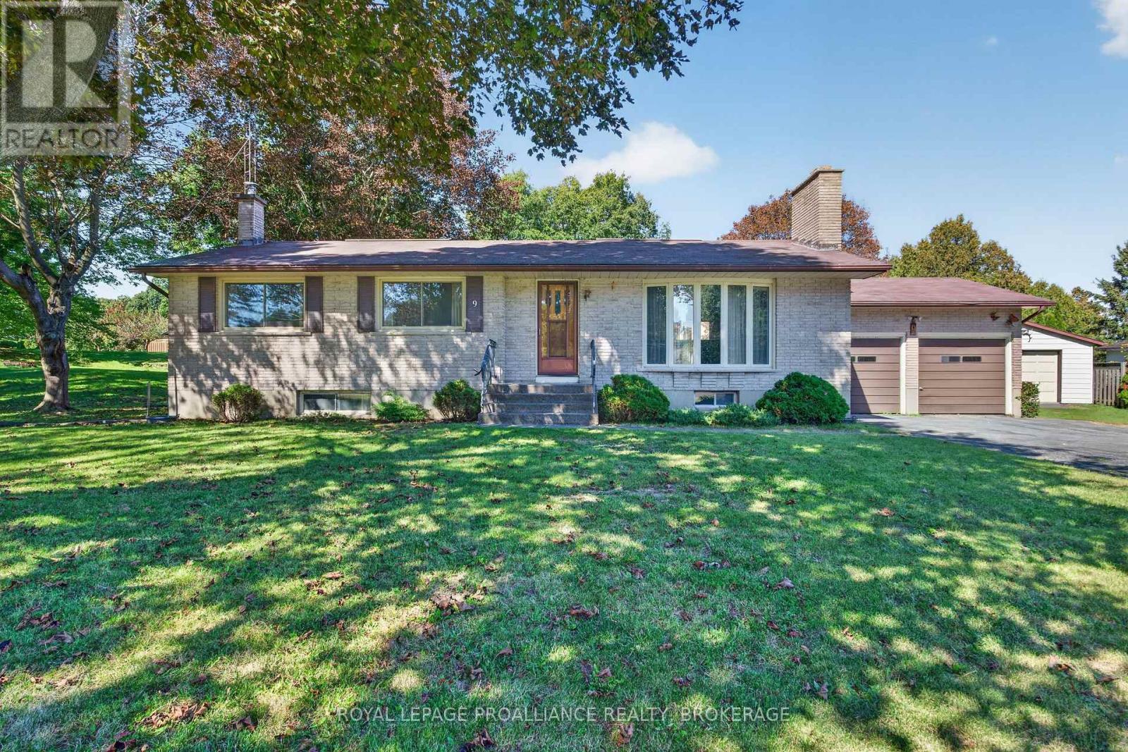 9 Dianna Street Property Photo 1