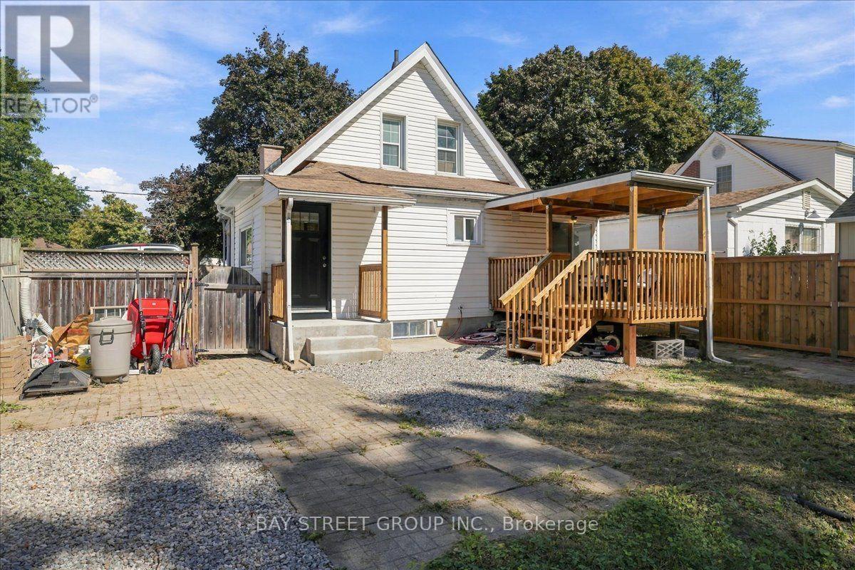 325 Chatham Street Property Photo 5