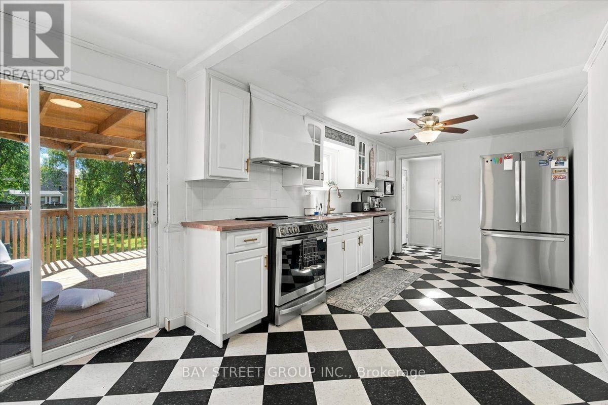 325 Chatham Street Property Photo 13