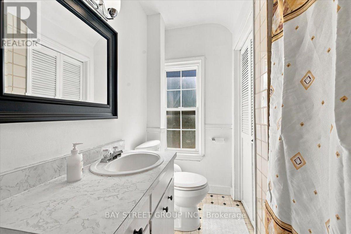 325 Chatham Street Property Photo 18