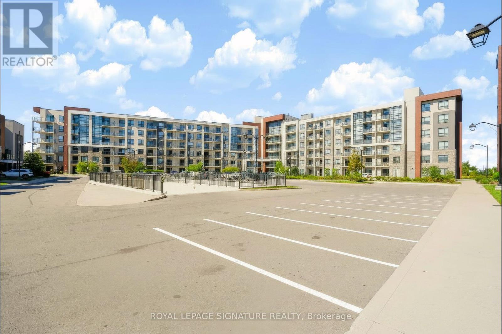 624 - 125 Shoreview Place Property Photo 1