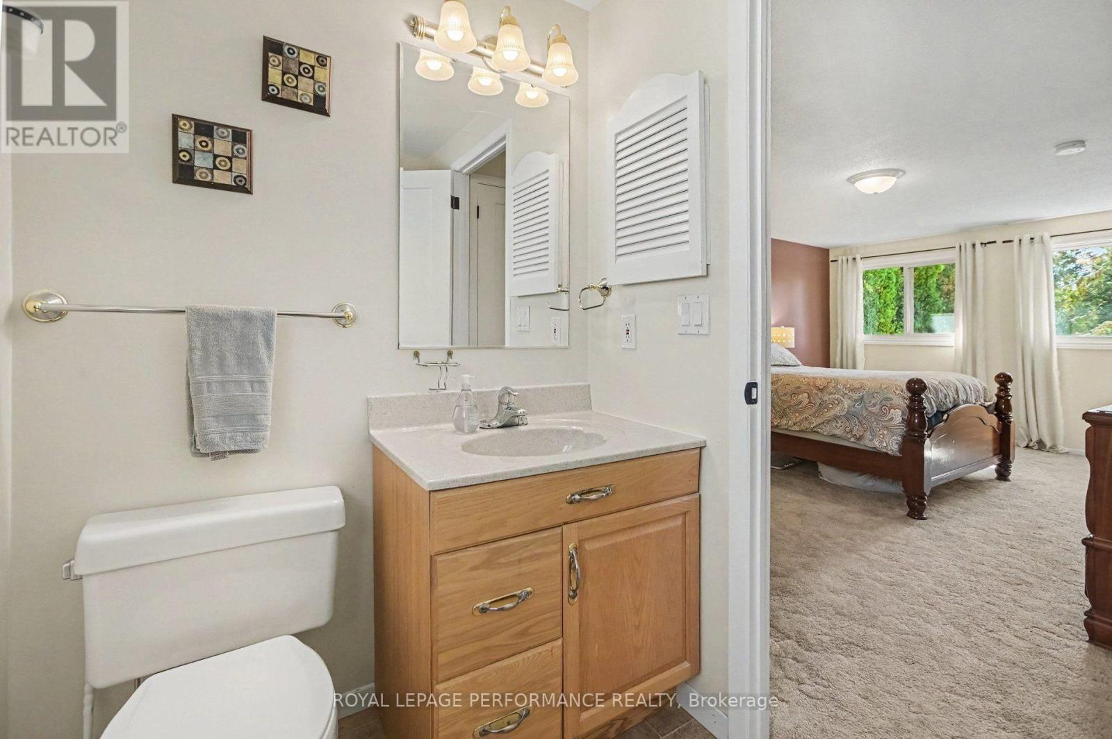 6284 Sundown Crescent Property Photo 26