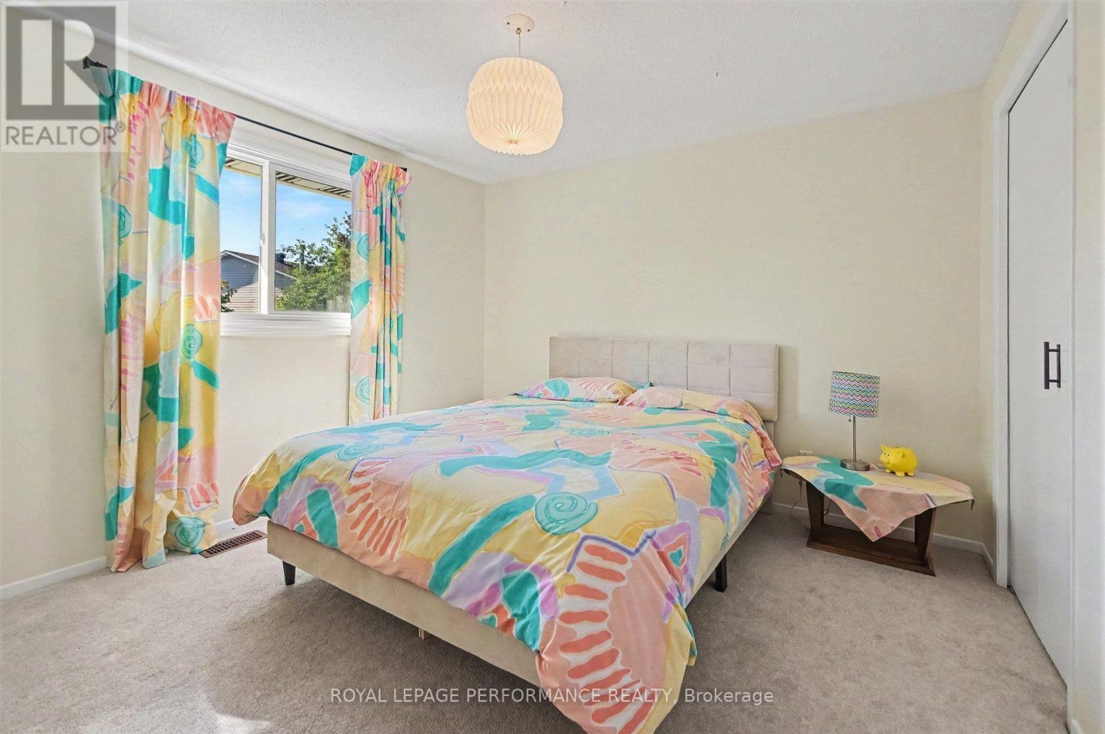 6284 Sundown Crescent Property Photo 27