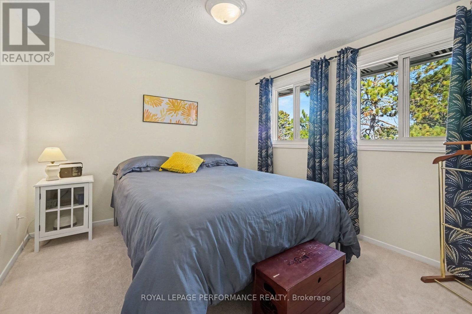 6284 Sundown Crescent Property Photo 28