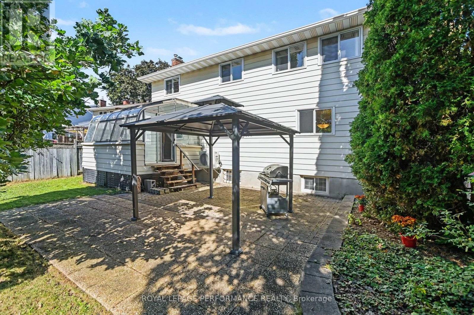 6284 Sundown Crescent Property Photo 31
