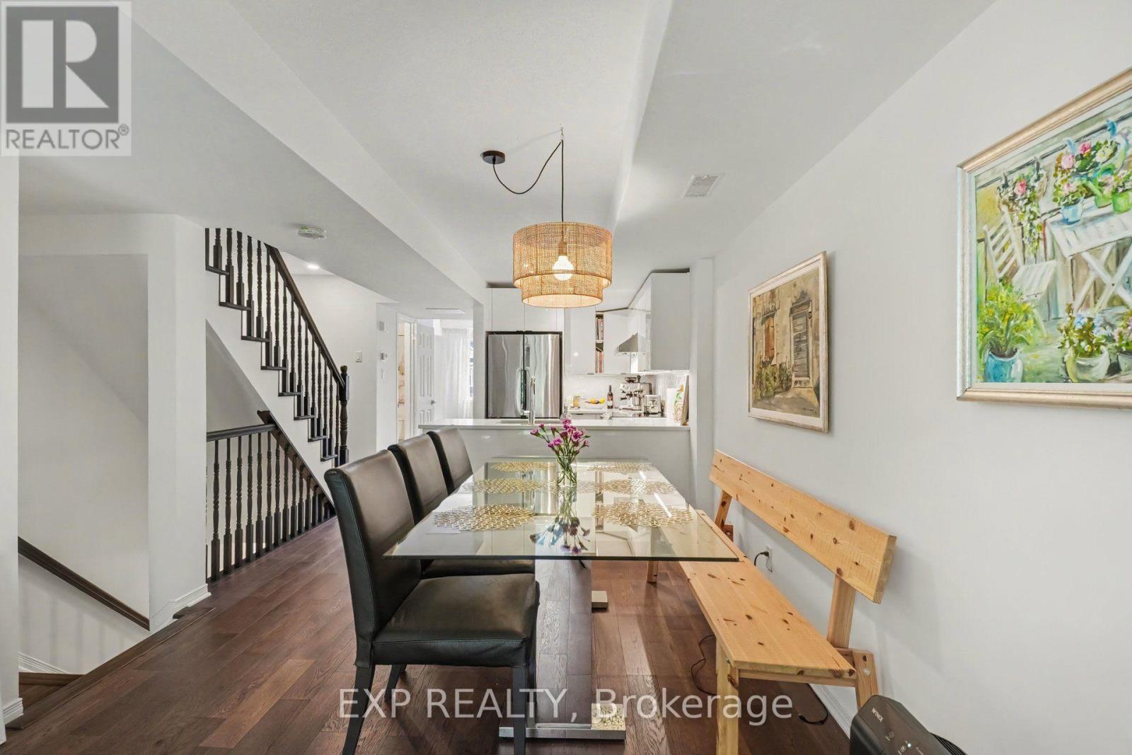 93 Strathaven Private Property Photo 7