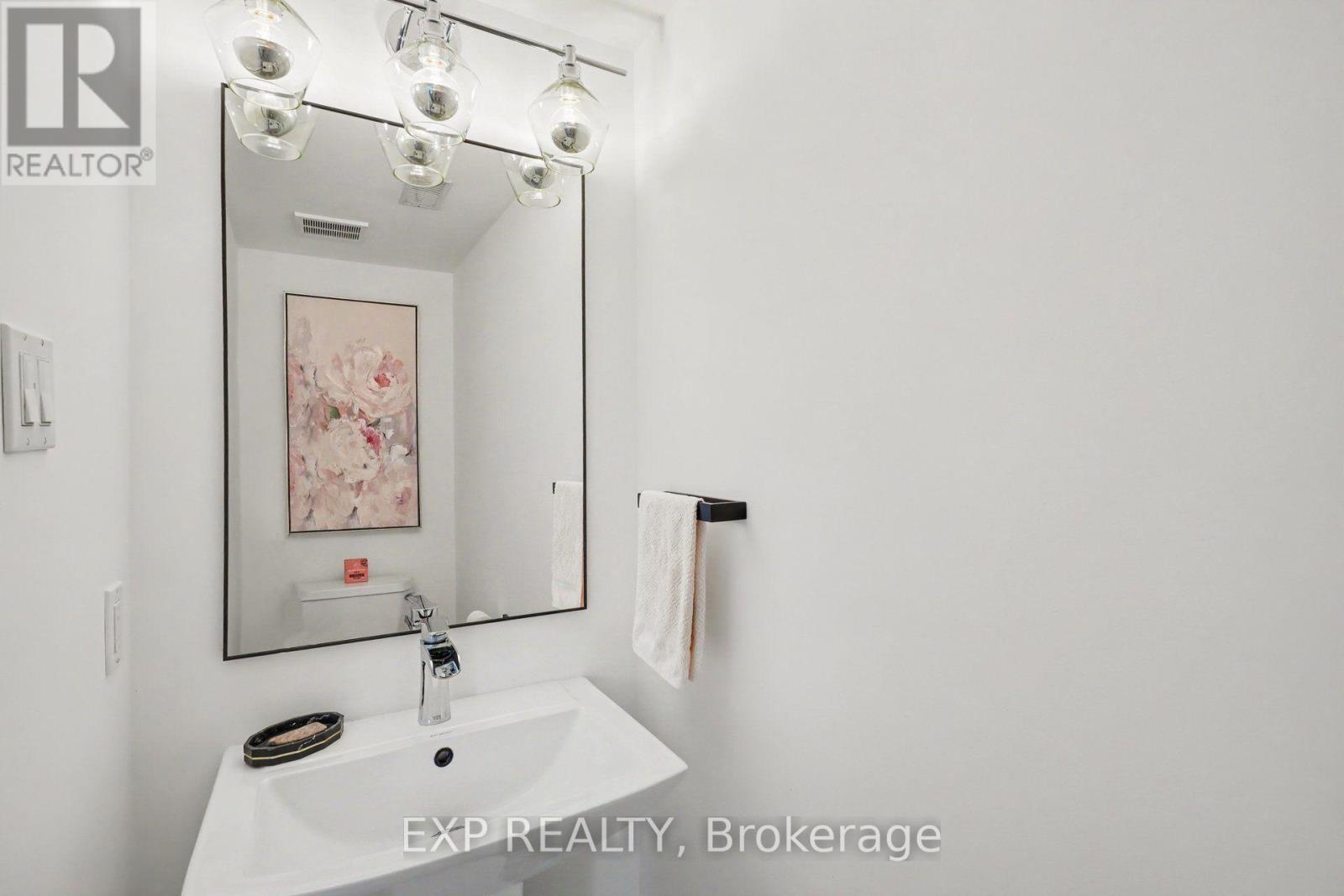 93 Strathaven Private Property Photo 13
