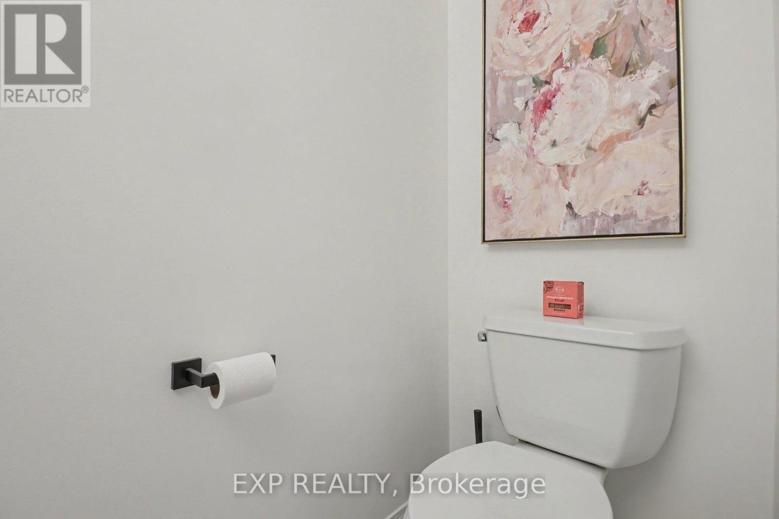 93 Strathaven Private Property Photo 14