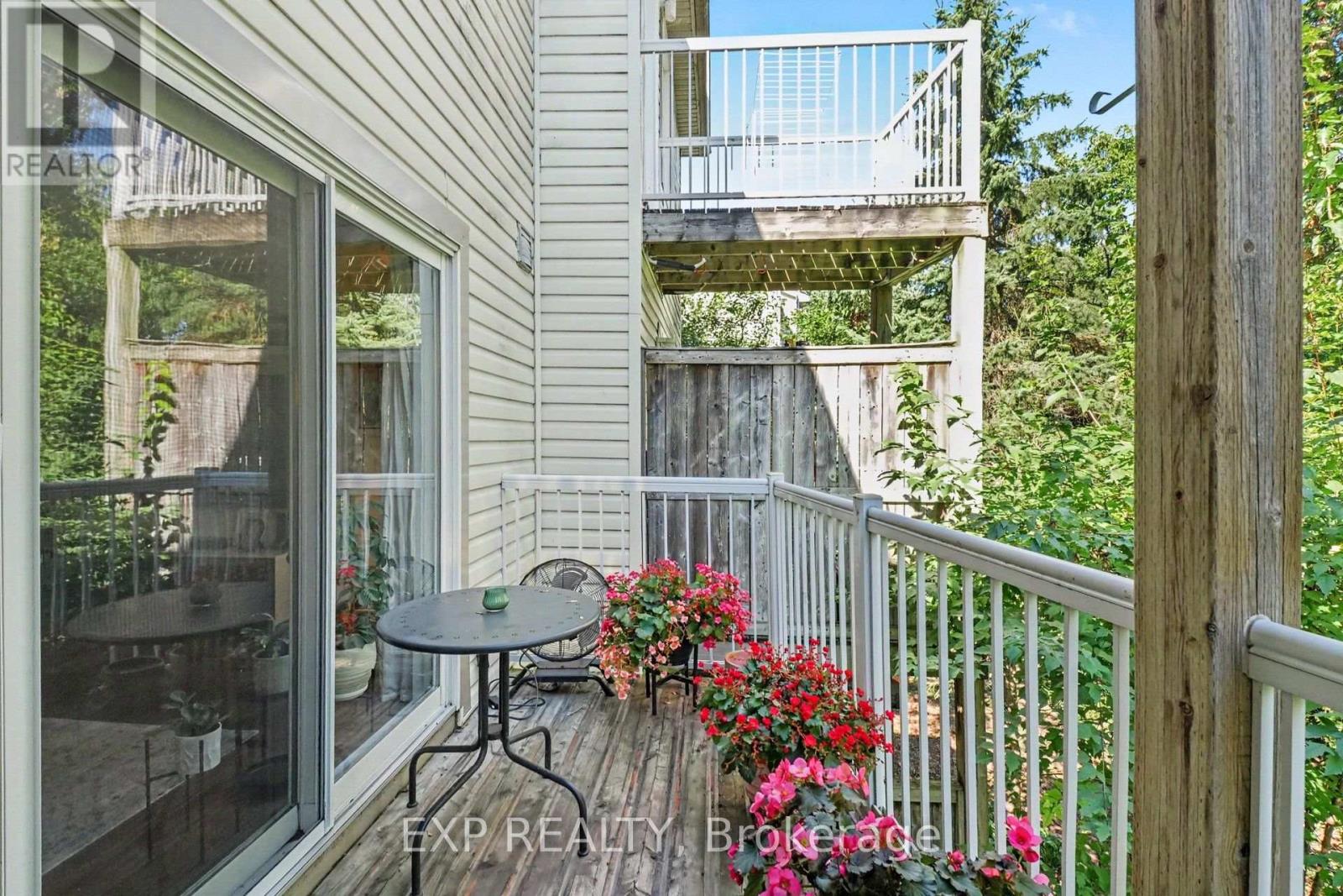 93 Strathaven Private Property Photo 27