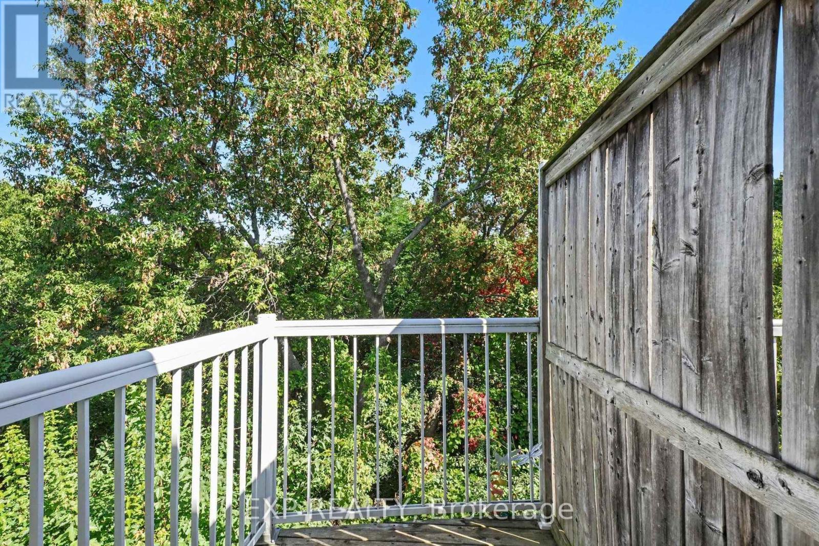 93 Strathaven Private Property Photo 28