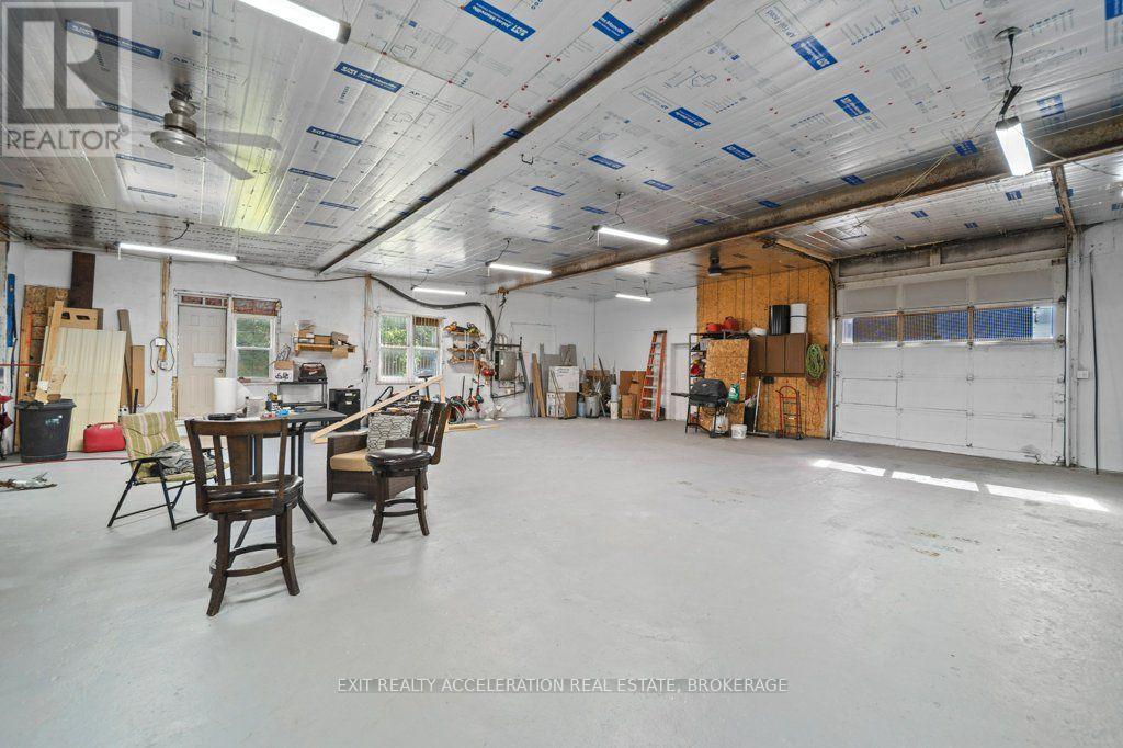 6715 County Rd 2 Property Photo 28