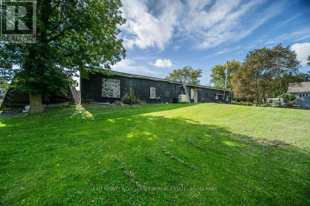 6715 County Rd 2 Property Photo 41