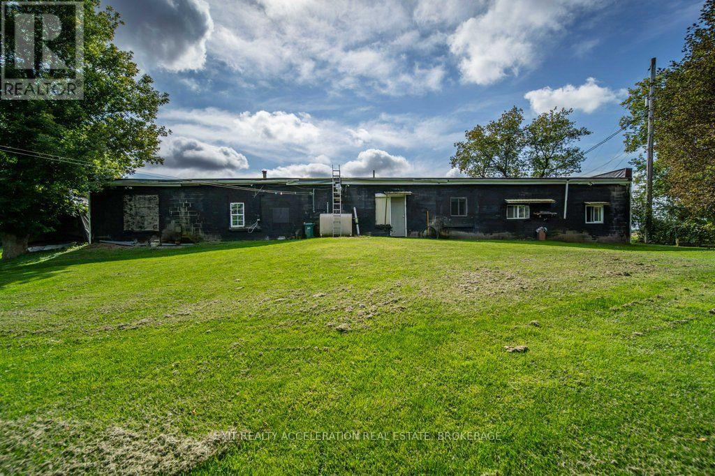 6715 County Rd 2 Property Photo 42