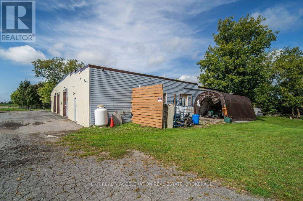 6715 County Rd 2 Property Photo 47