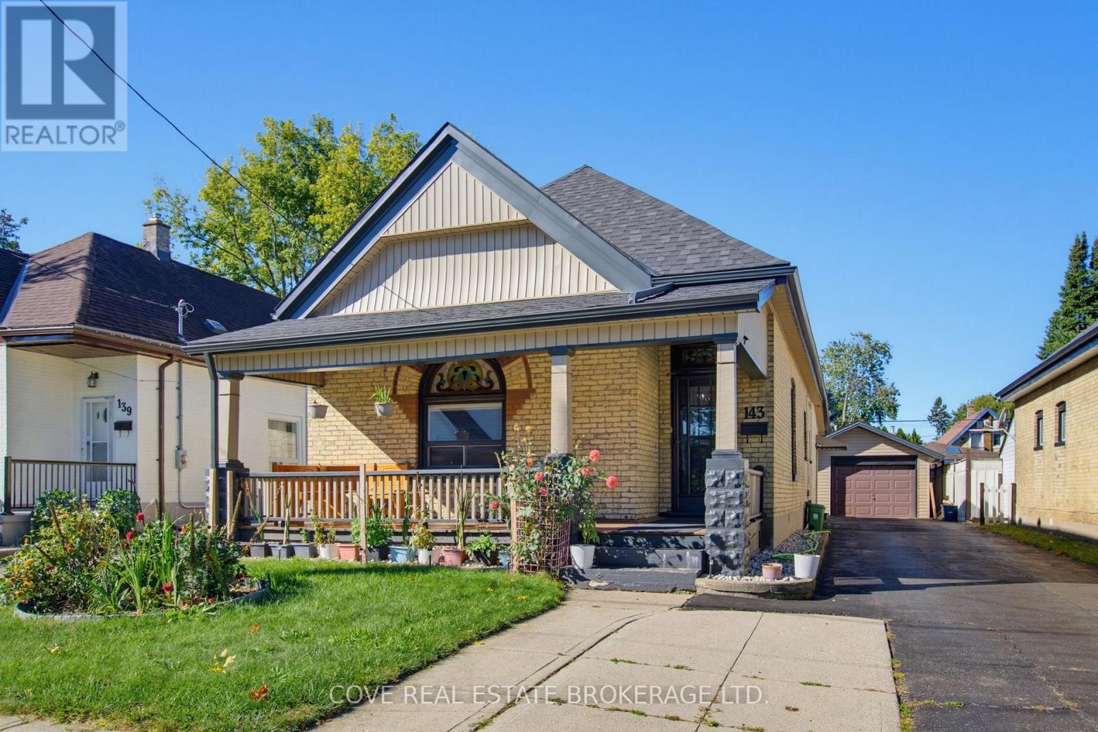 143 MAMELON STREET Property Photo 1