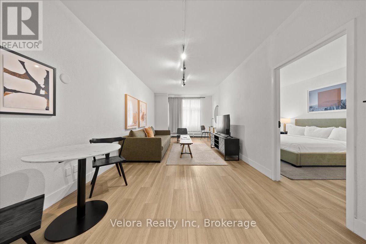 403 - 161 Laurier Avenue W Property Photo 10