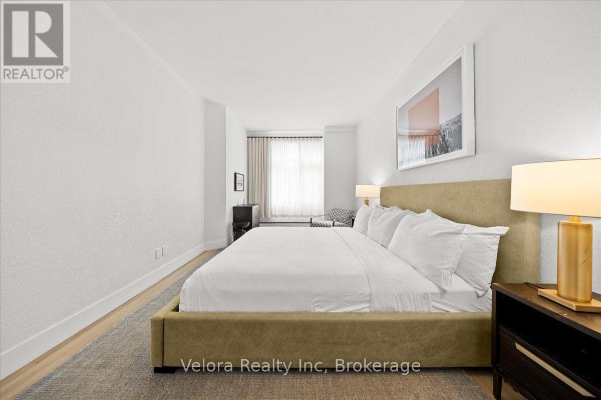403 - 161 Laurier Avenue W Property Photo 16
