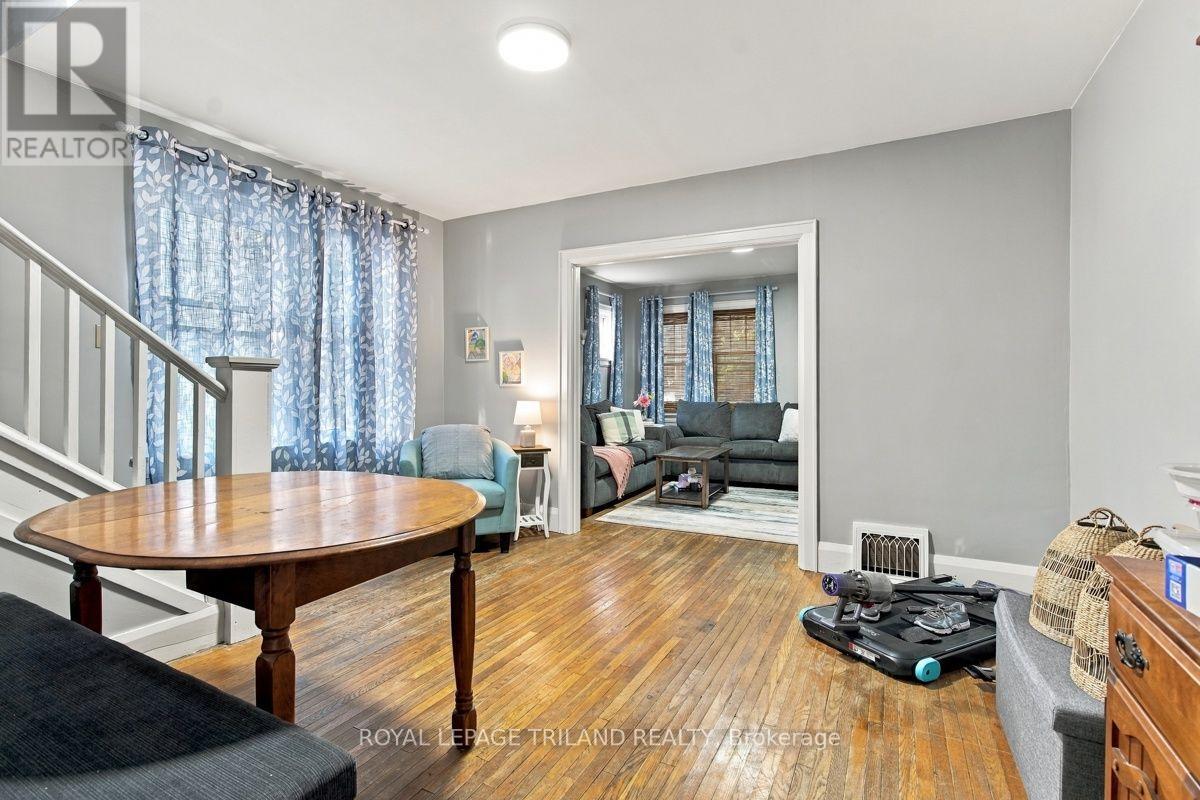 56-58 Frank Street Property Photo 7
