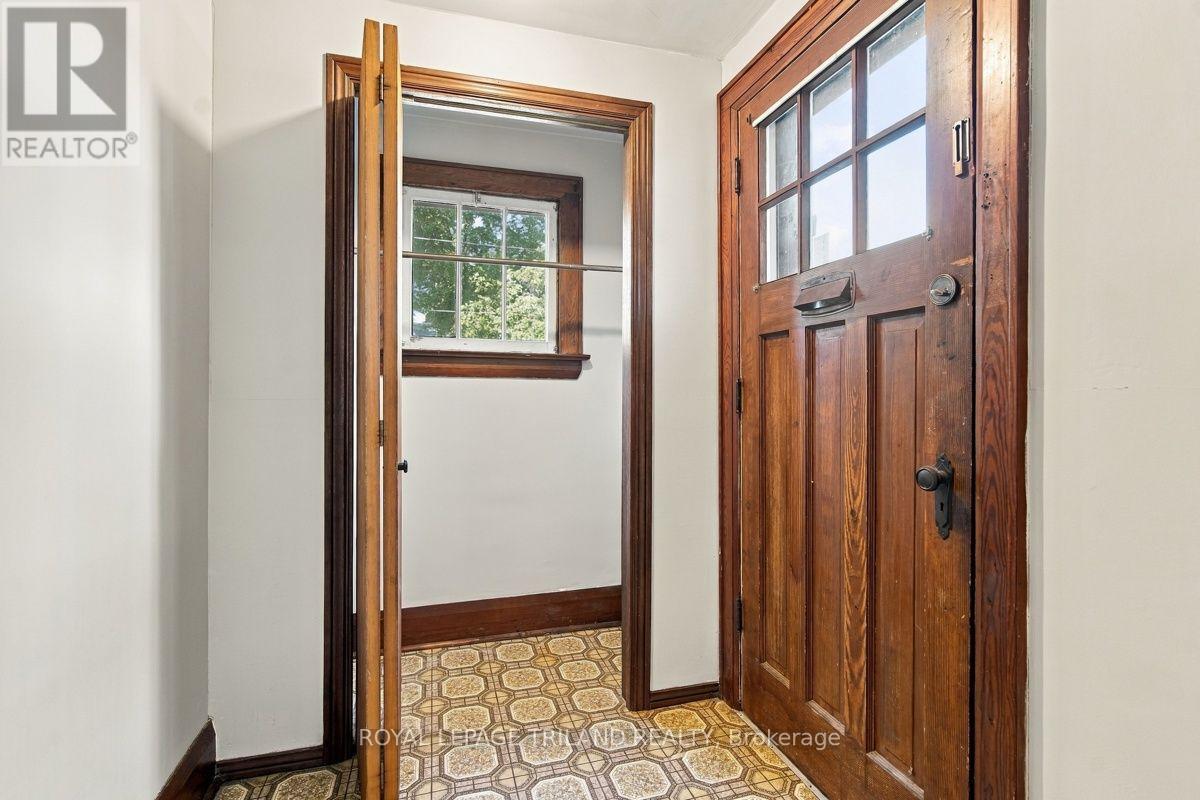 56-58 Frank Street Property Photo 11