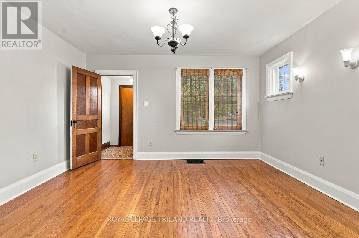 56-58 Frank Street Property Photo 15
