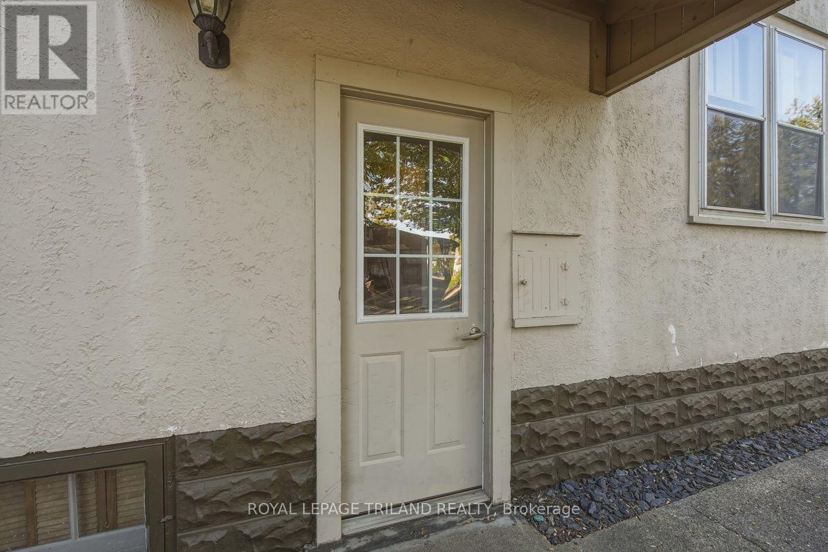 56-58 Frank Street Property Photo 33