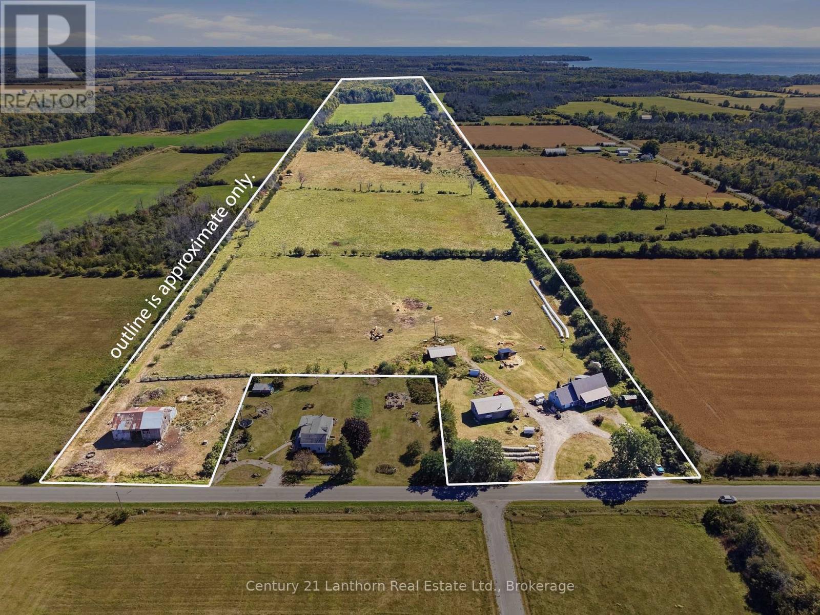 939 Kelly Road Property Photo 2