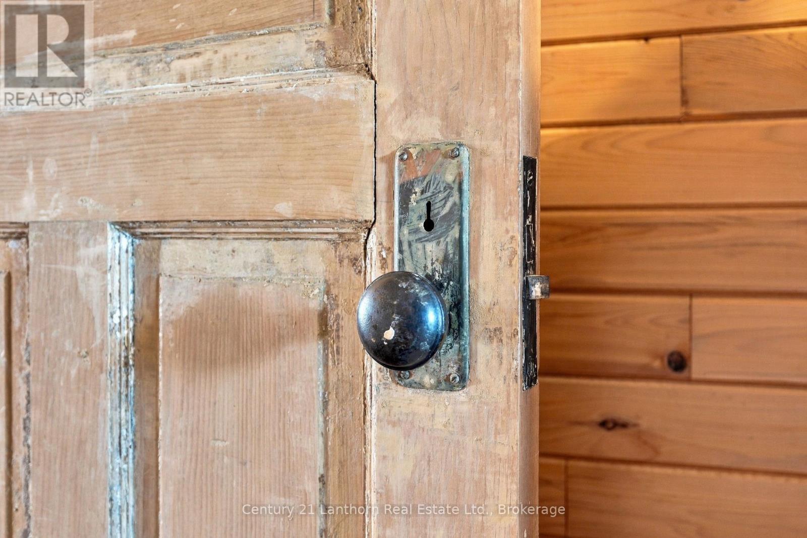 939 Kelly Road Property Photo 14