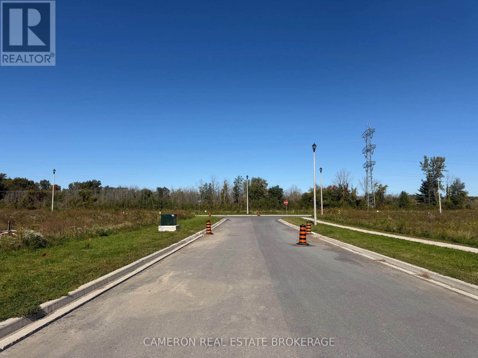 1692 Woodward Court Property Photo 3