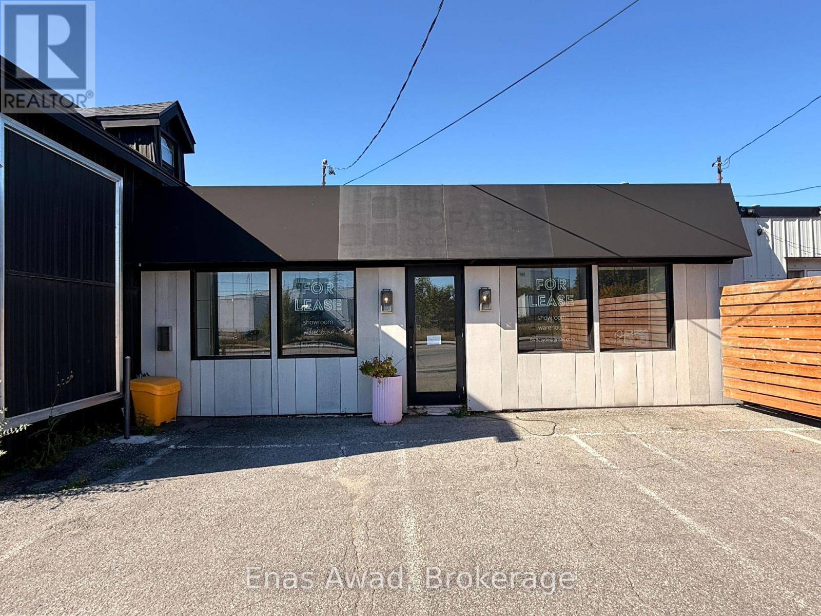 848 Clyde Avenue N Property Photo 2
