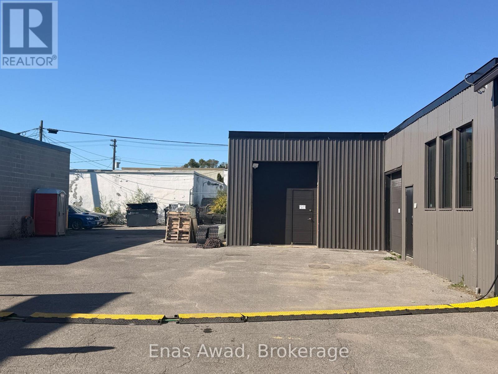 848 Clyde Avenue N Property Photo 4