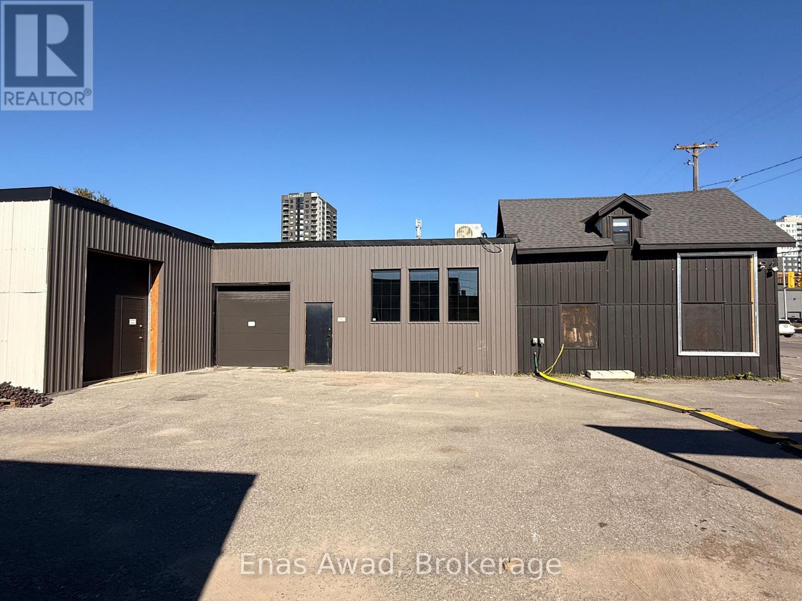 848 Clyde Avenue N Property Photo 5