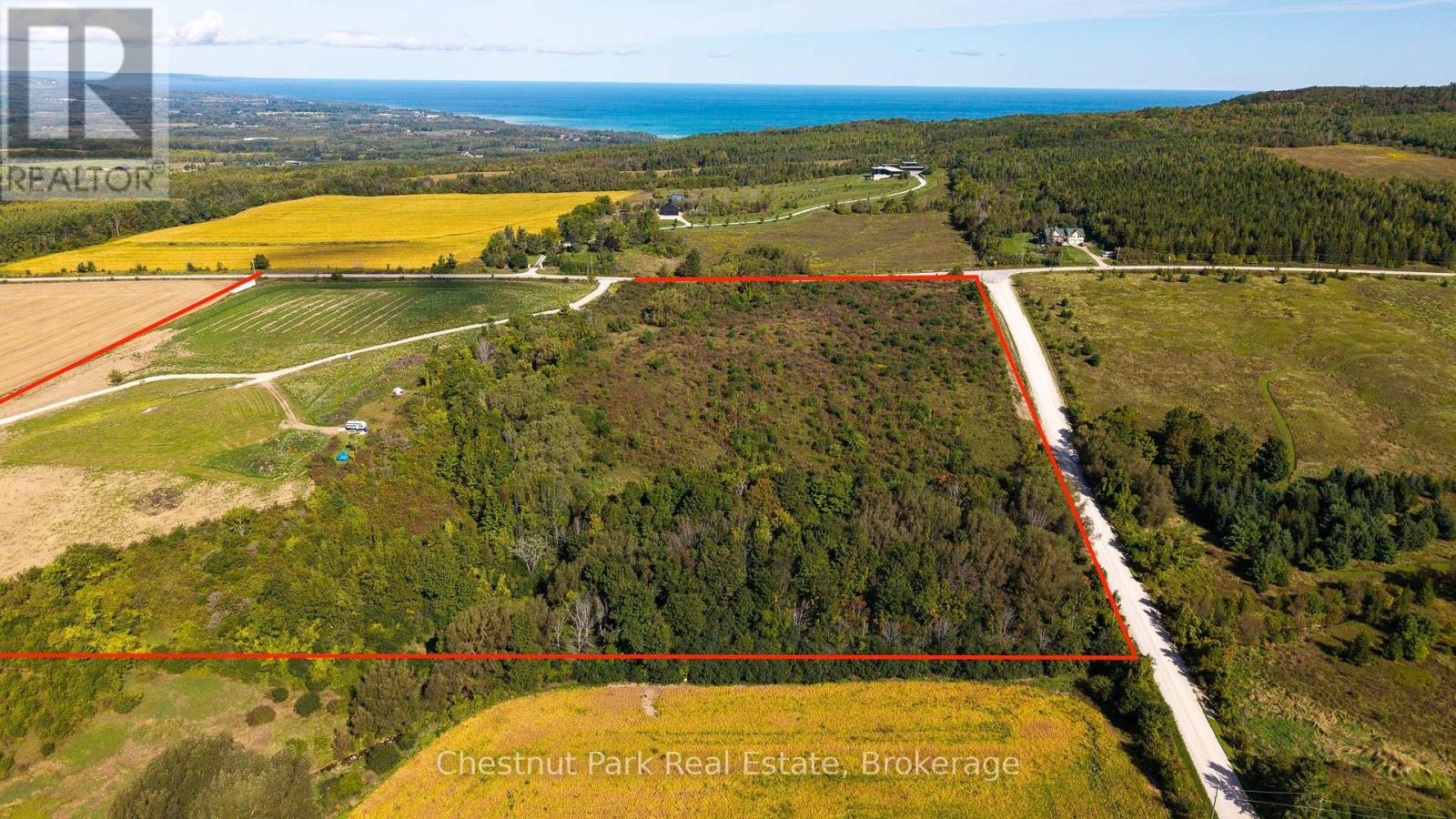 728534 21st Side Road Property Photo 7