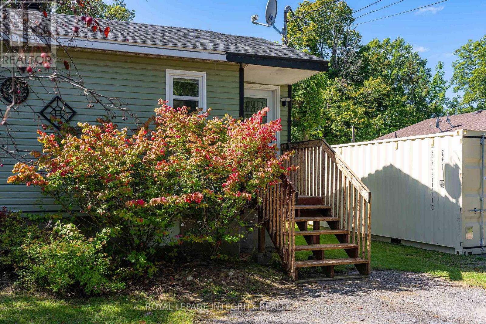 32 Phillips Street Property Photo 3