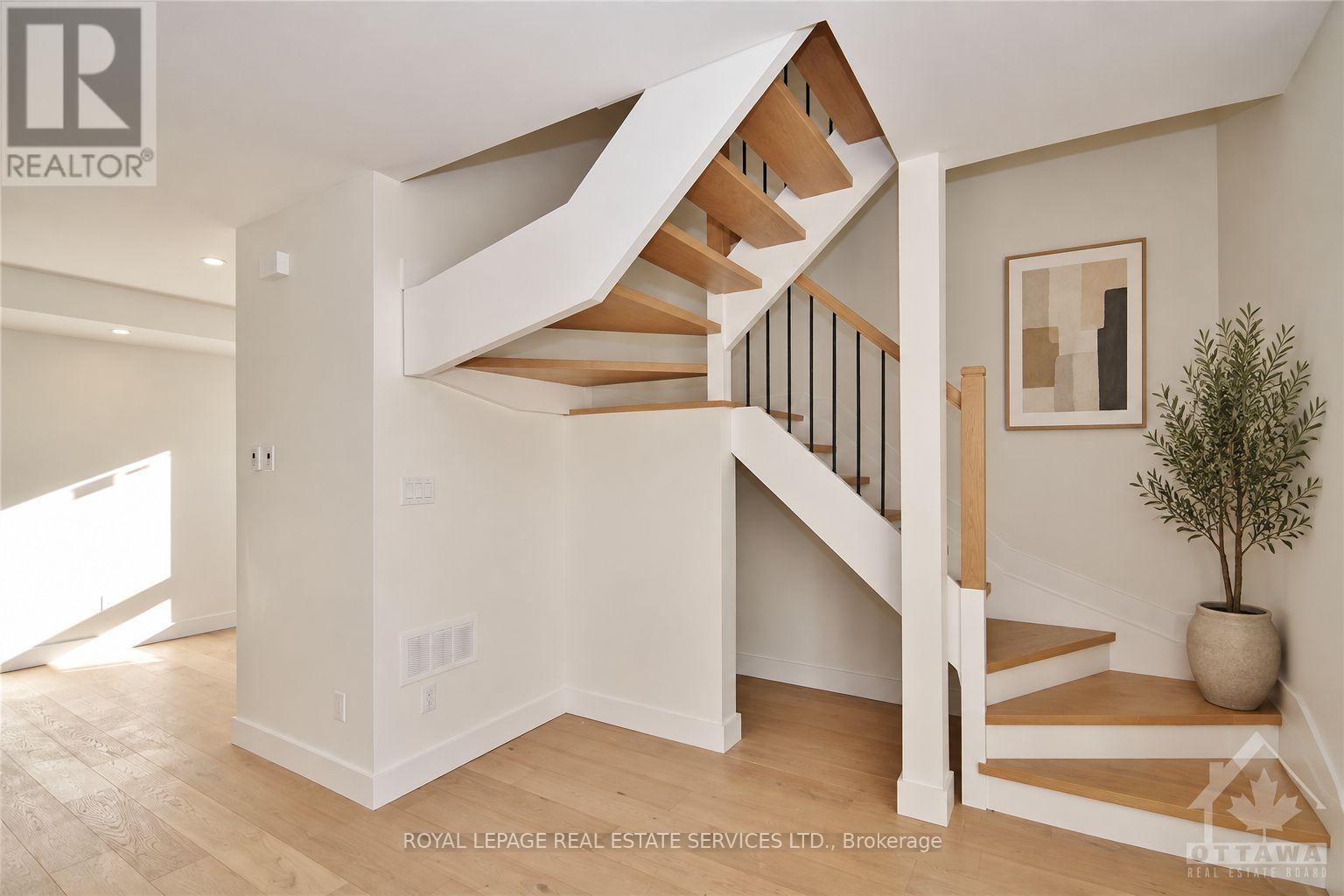 4b Huron Avenue N Property Photo 18