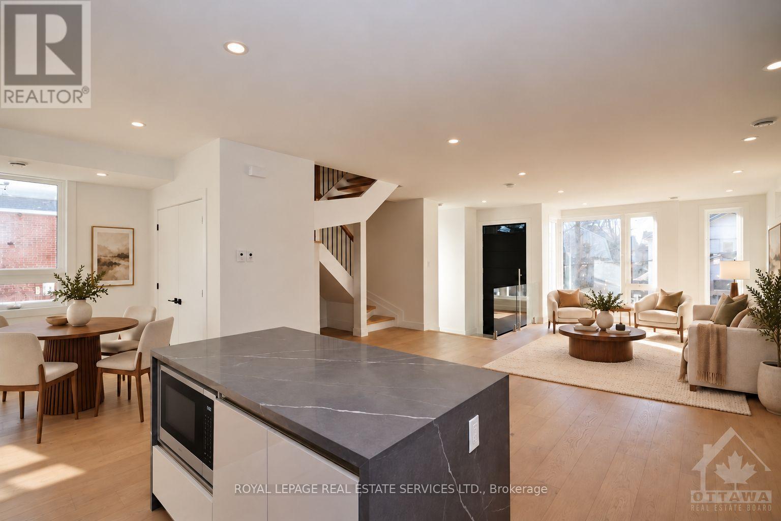 4B HURON AVENUE N Property Photo 1