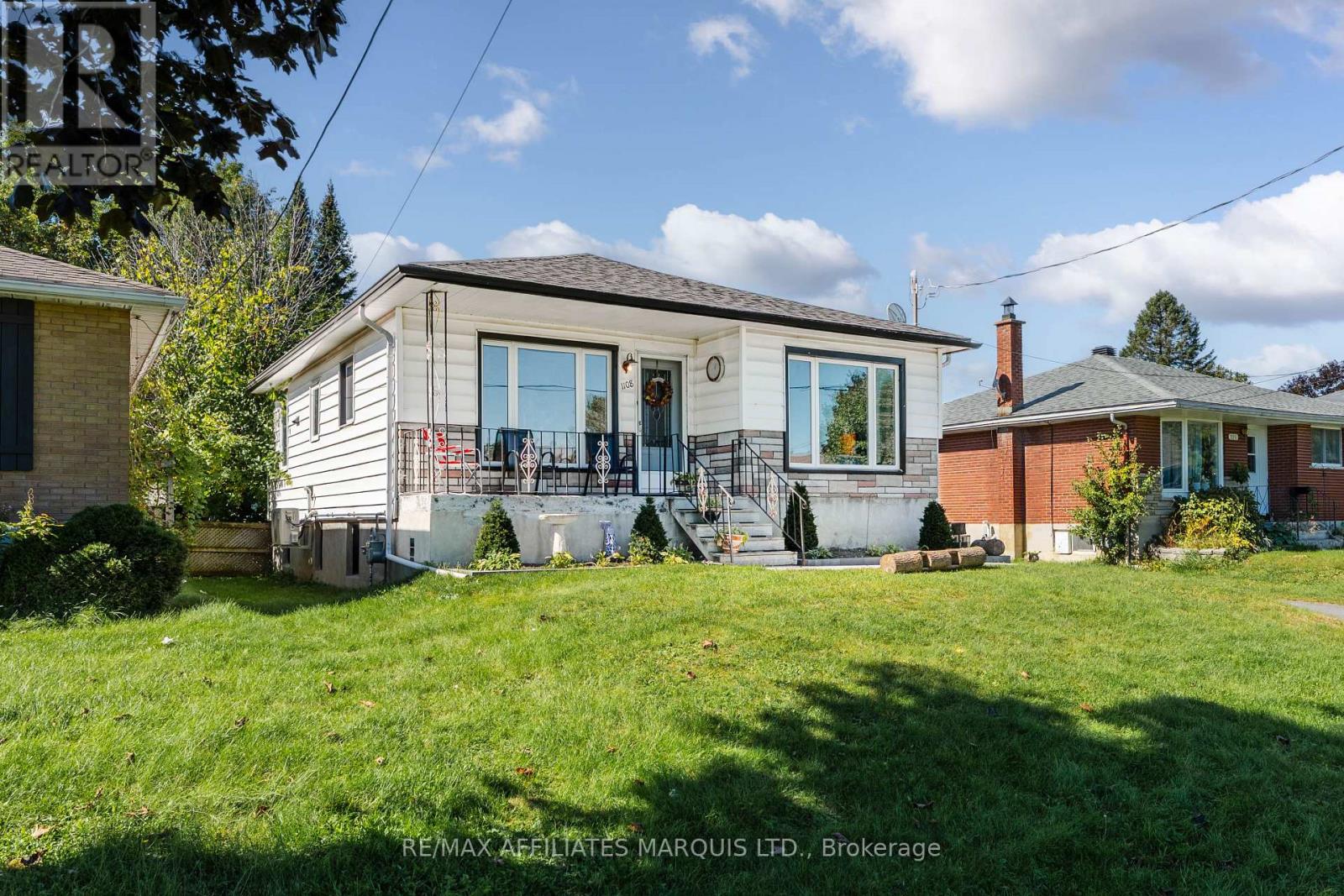 1108 Daly Avenue Property Photo 3