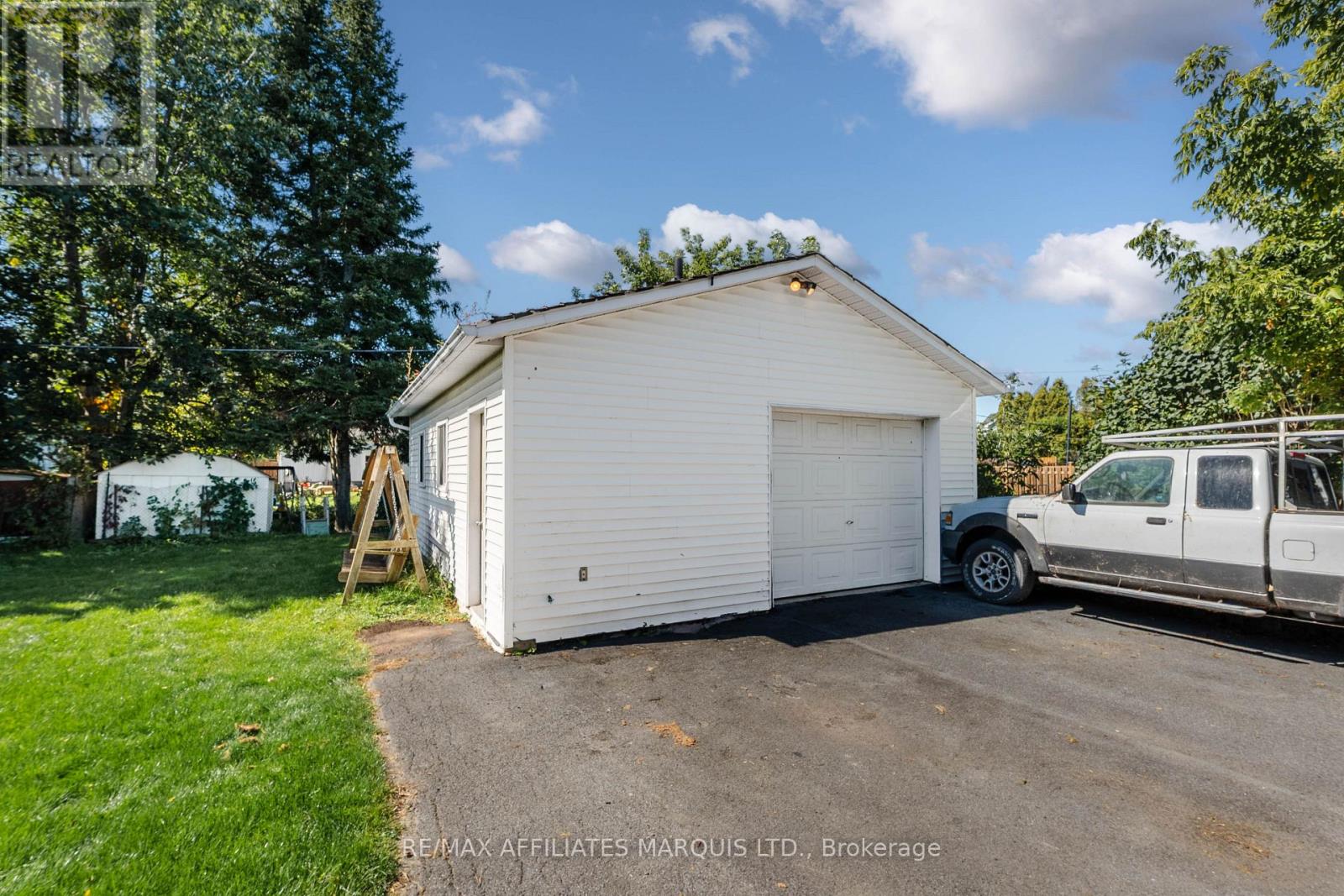 1108 Daly Avenue Property Photo 33