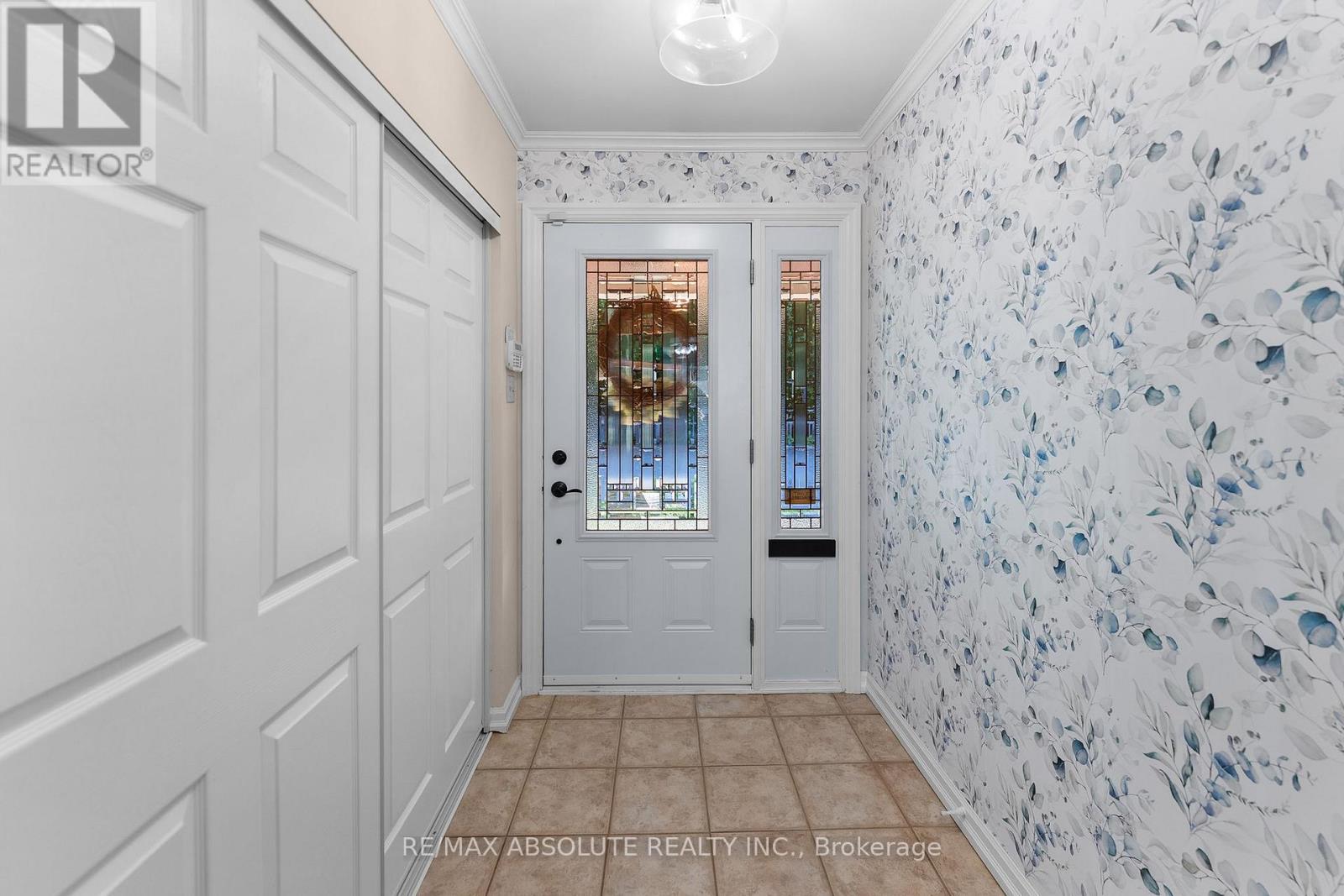 154 Ottawa Street Property Photo 4