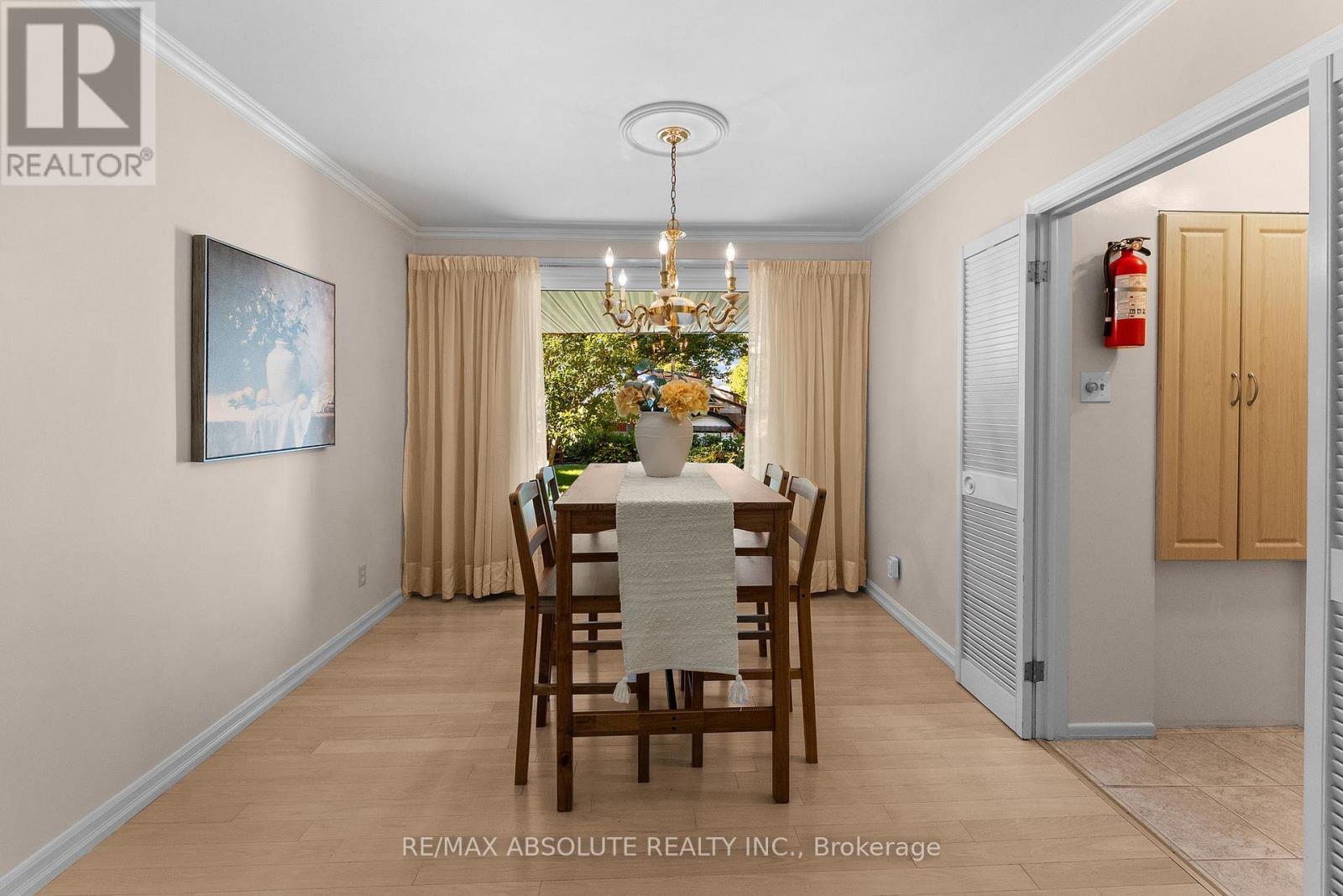 154 Ottawa Street Property Photo 8