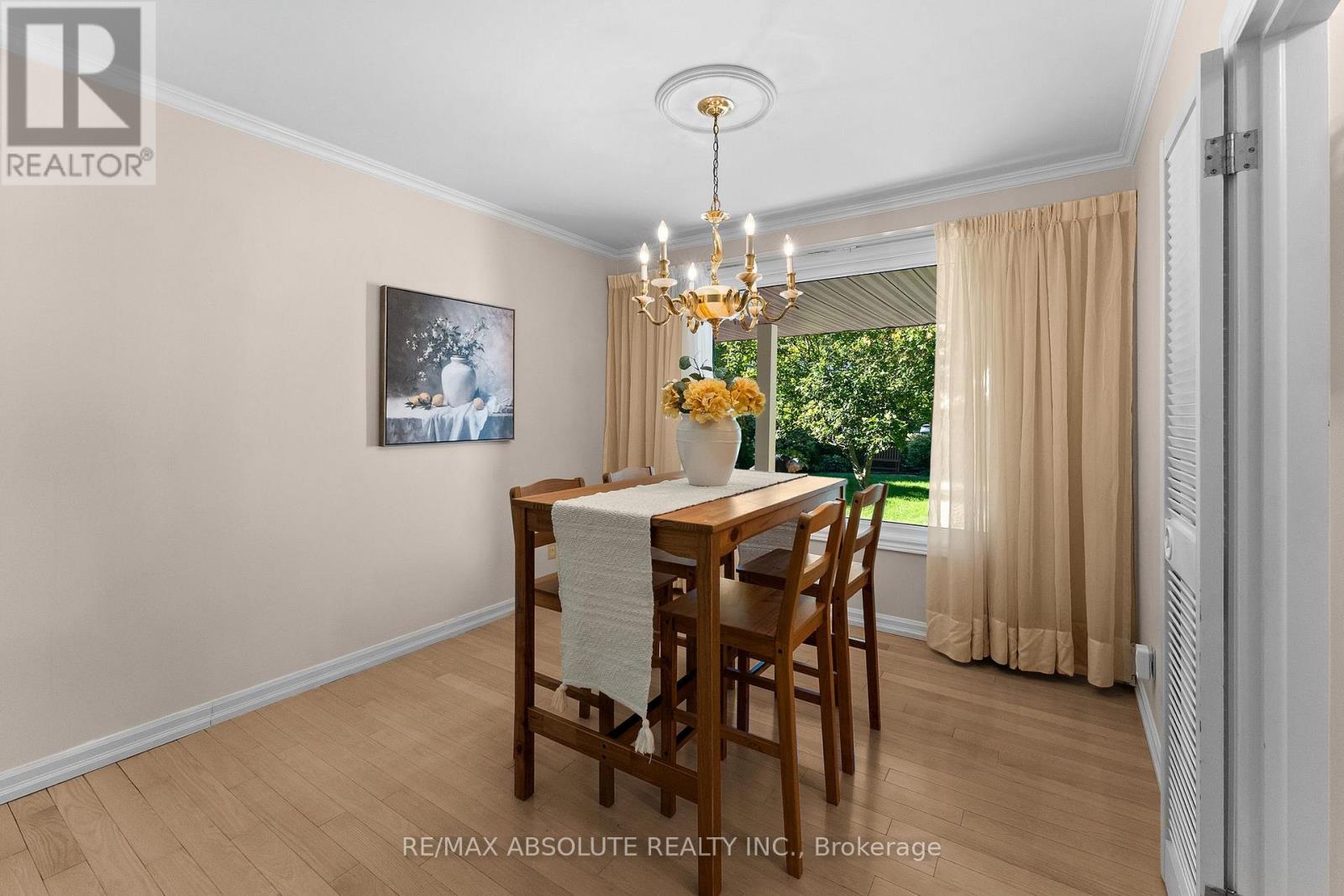 154 Ottawa Street Property Photo 9