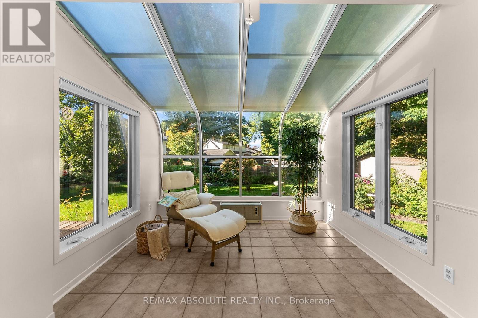 154 Ottawa Street Property Photo 18
